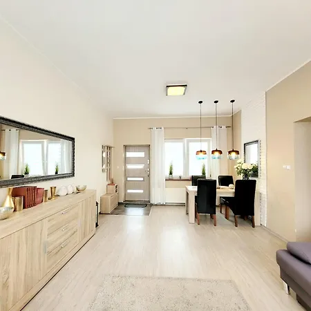 Cudowna Wyspa * 斯维诺乌伊希切